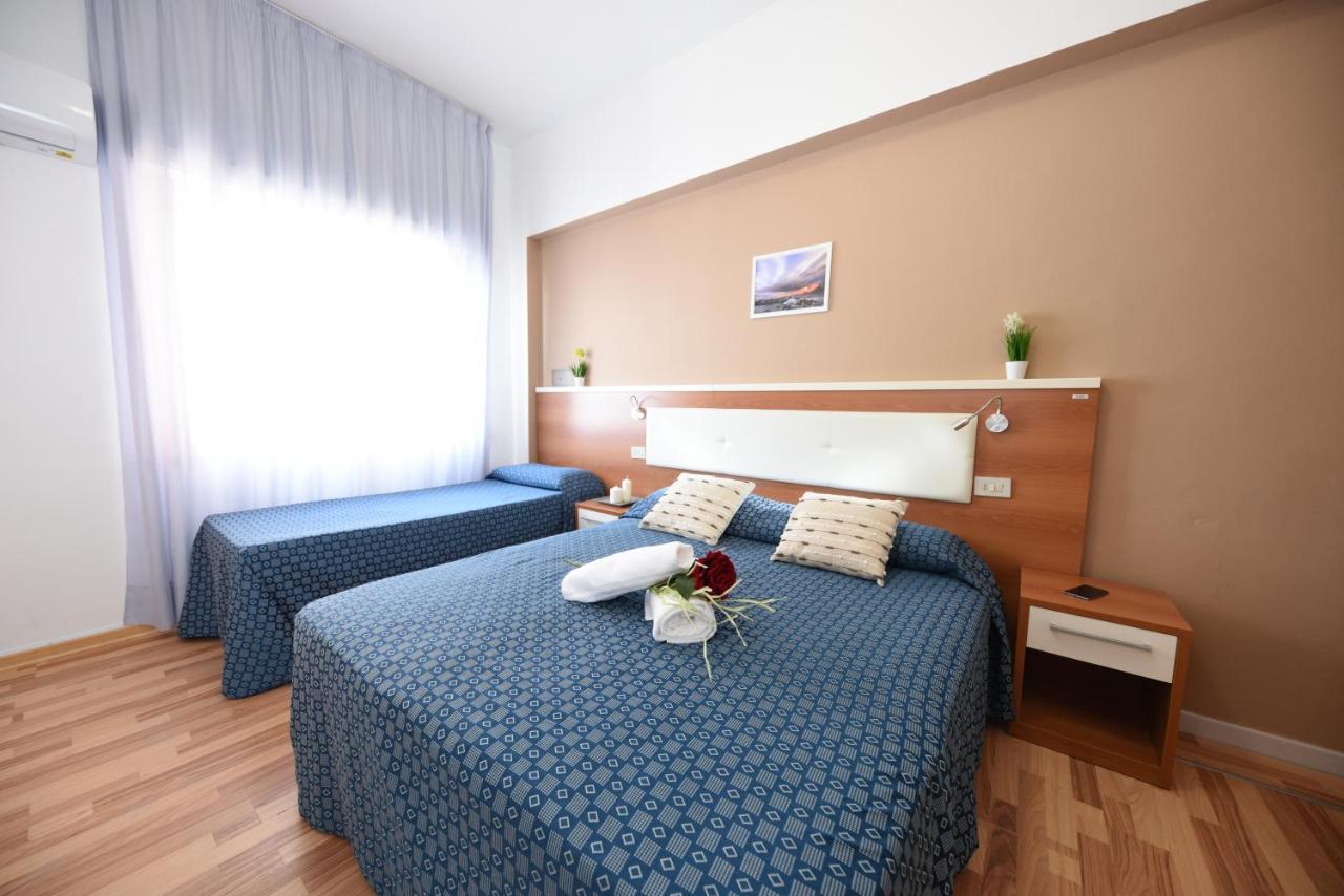 Miramare Inn Hotel Marotta Kültér fotó