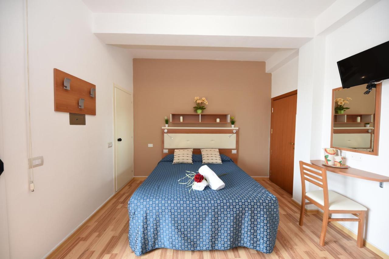 Miramare Inn Hotel Marotta Kültér fotó