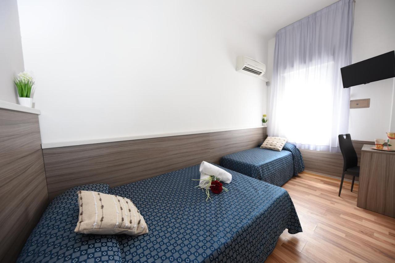 Miramare Inn Hotel Marotta Kültér fotó