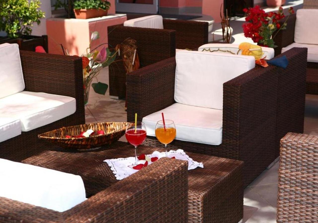 Miramare Inn Hotel Marotta Kültér fotó