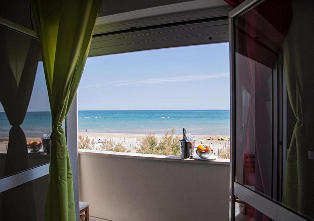Miramare Inn Hotel Marotta Kültér fotó